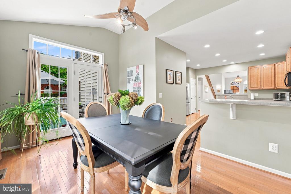 249 SAPPHIRE COURT