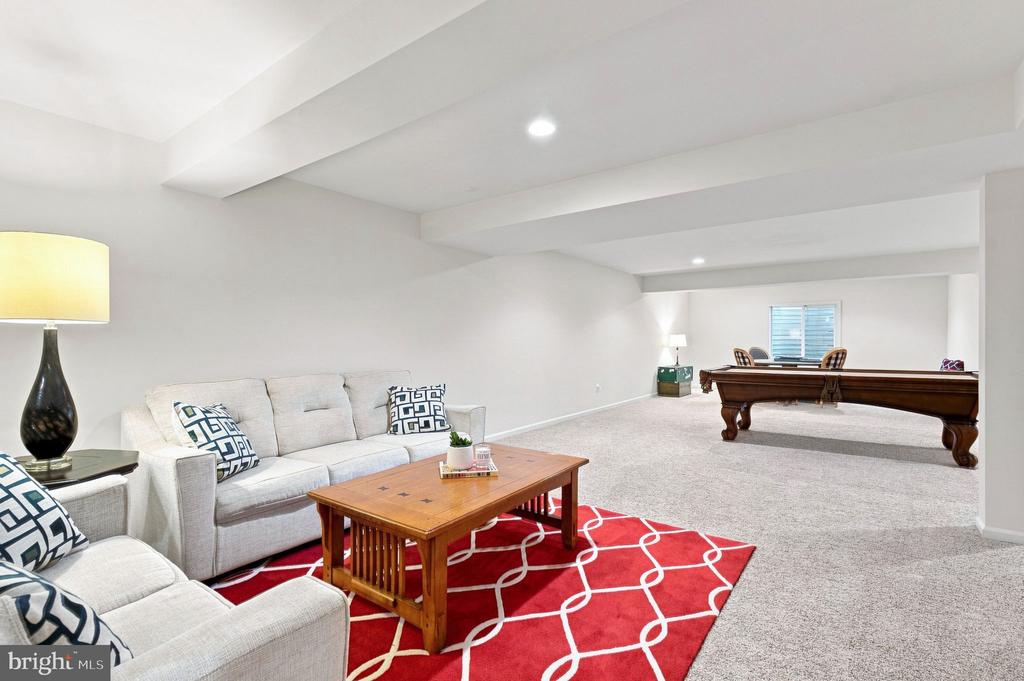 249 SAPPHIRE COURT
