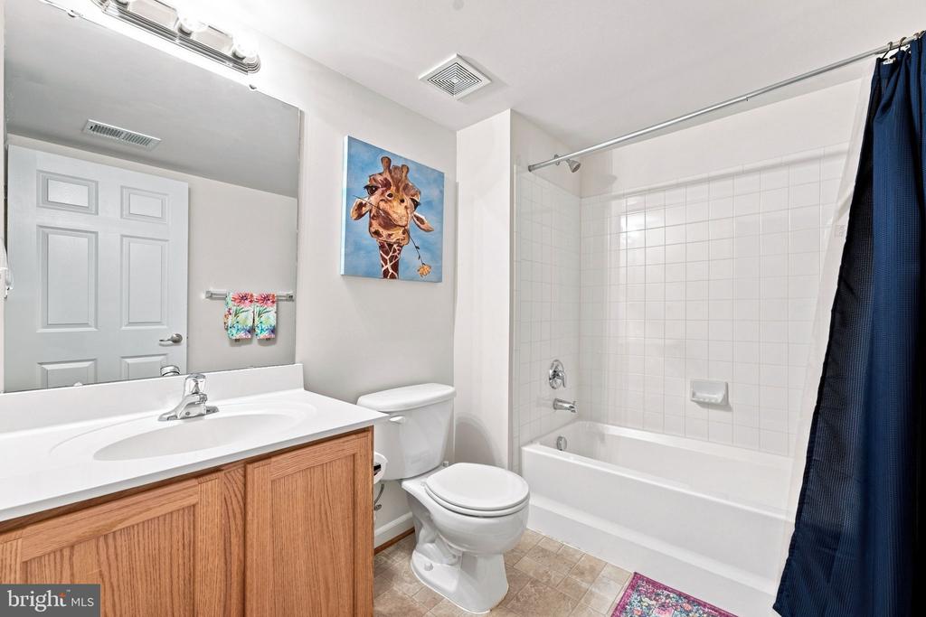 249 SAPPHIRE COURT