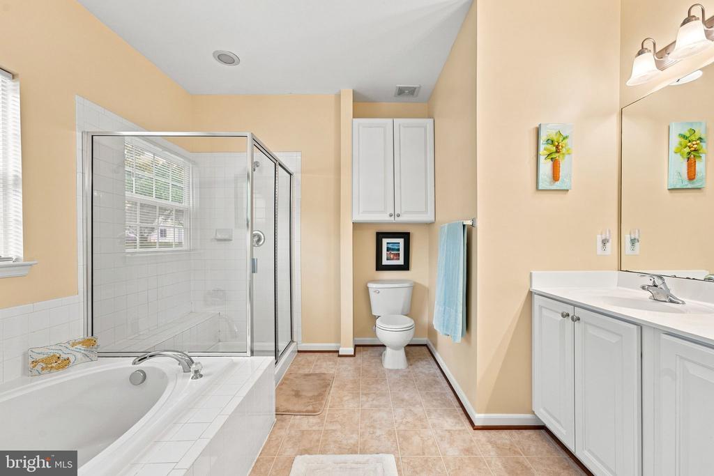 249 SAPPHIRE COURT