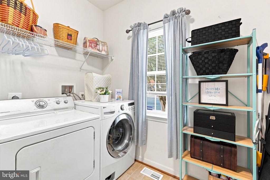 249 SAPPHIRE COURT