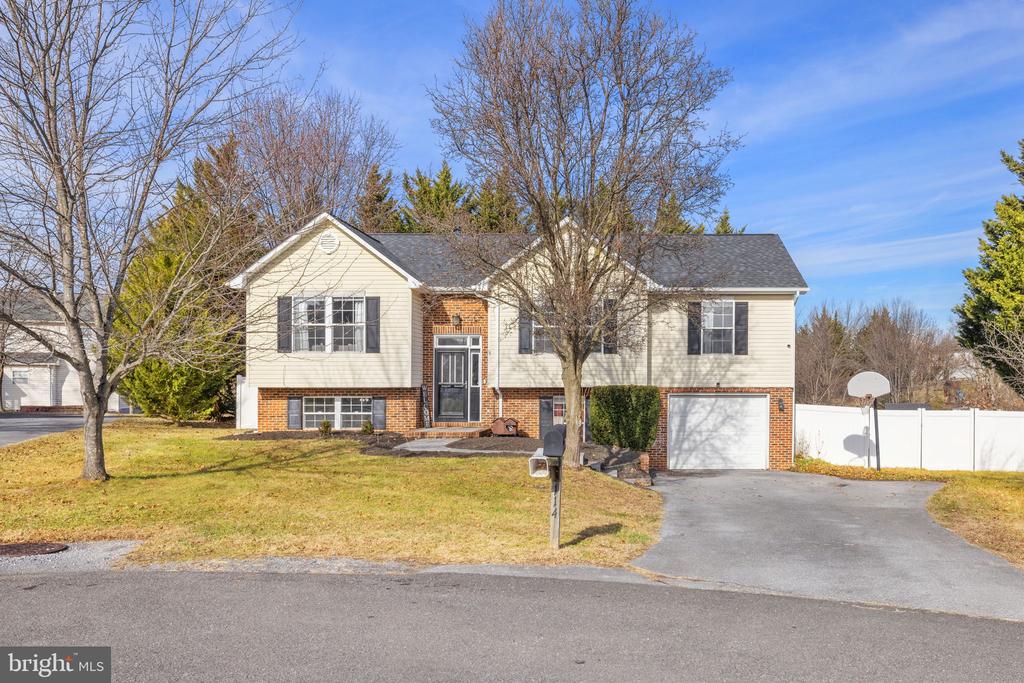 114 PATRICK PLACE