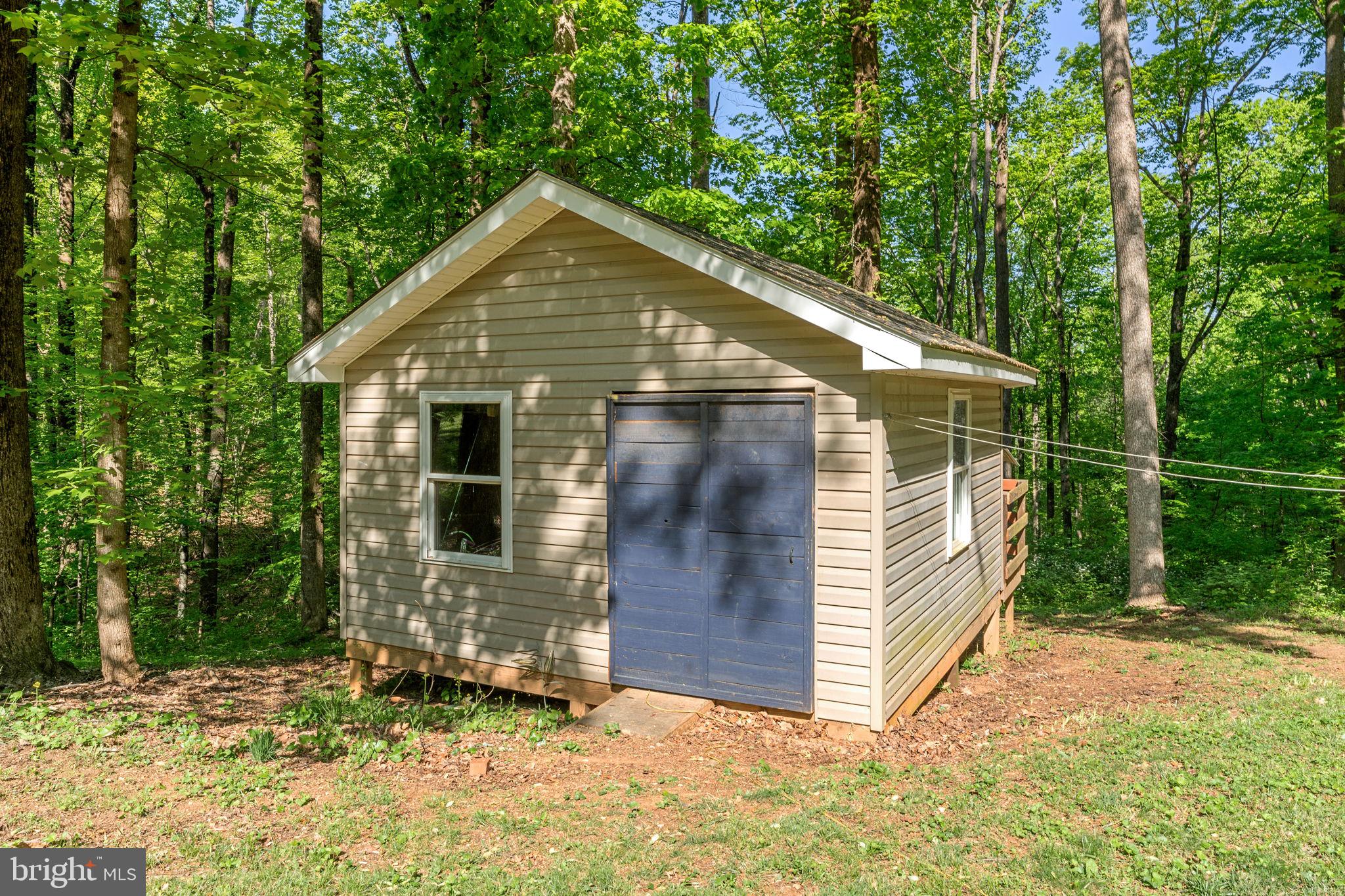 570 COURTHOUSE MOUNTAIN