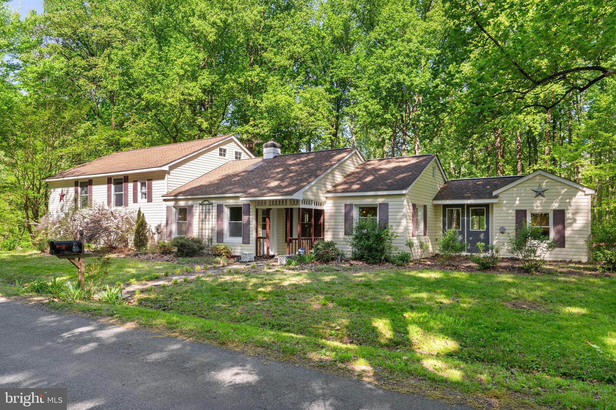 570 COURTHOUSE MOUNTAIN