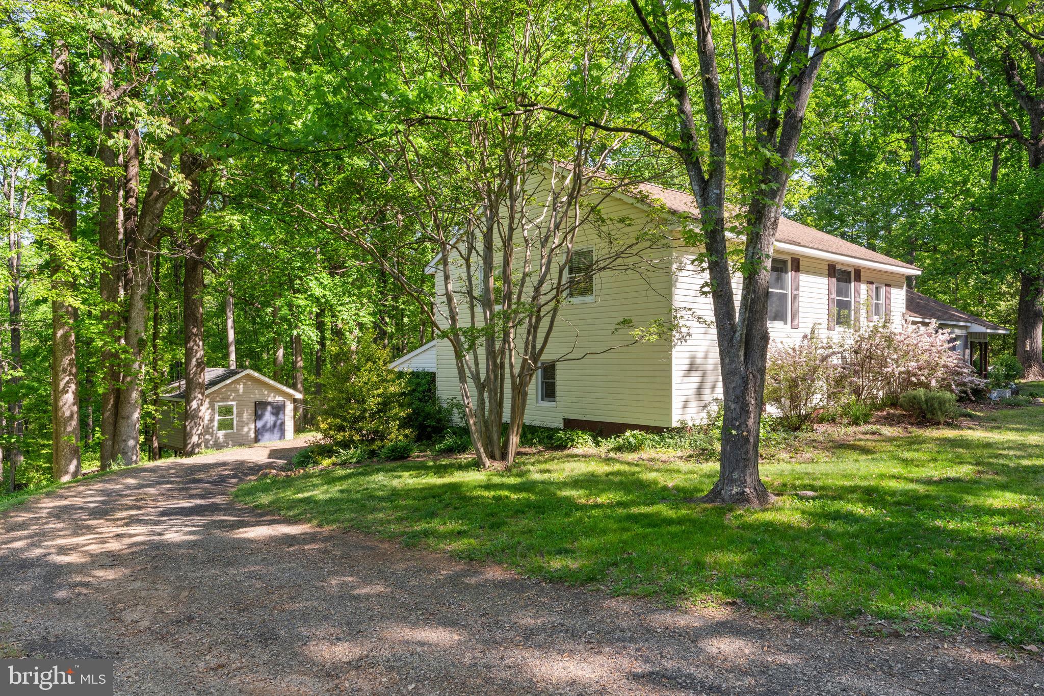 570 COURTHOUSE MOUNTAIN