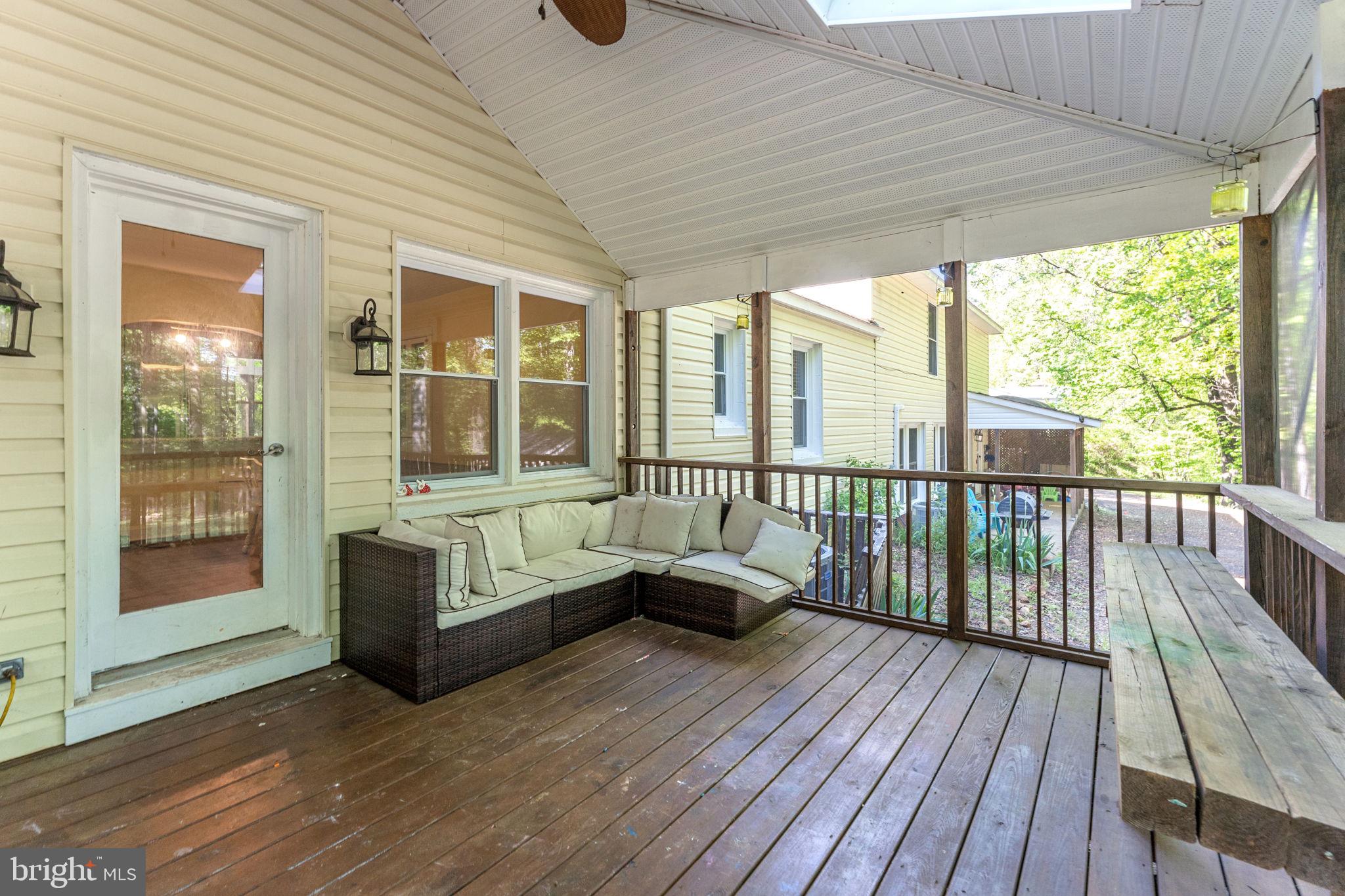 570 COURTHOUSE MOUNTAIN