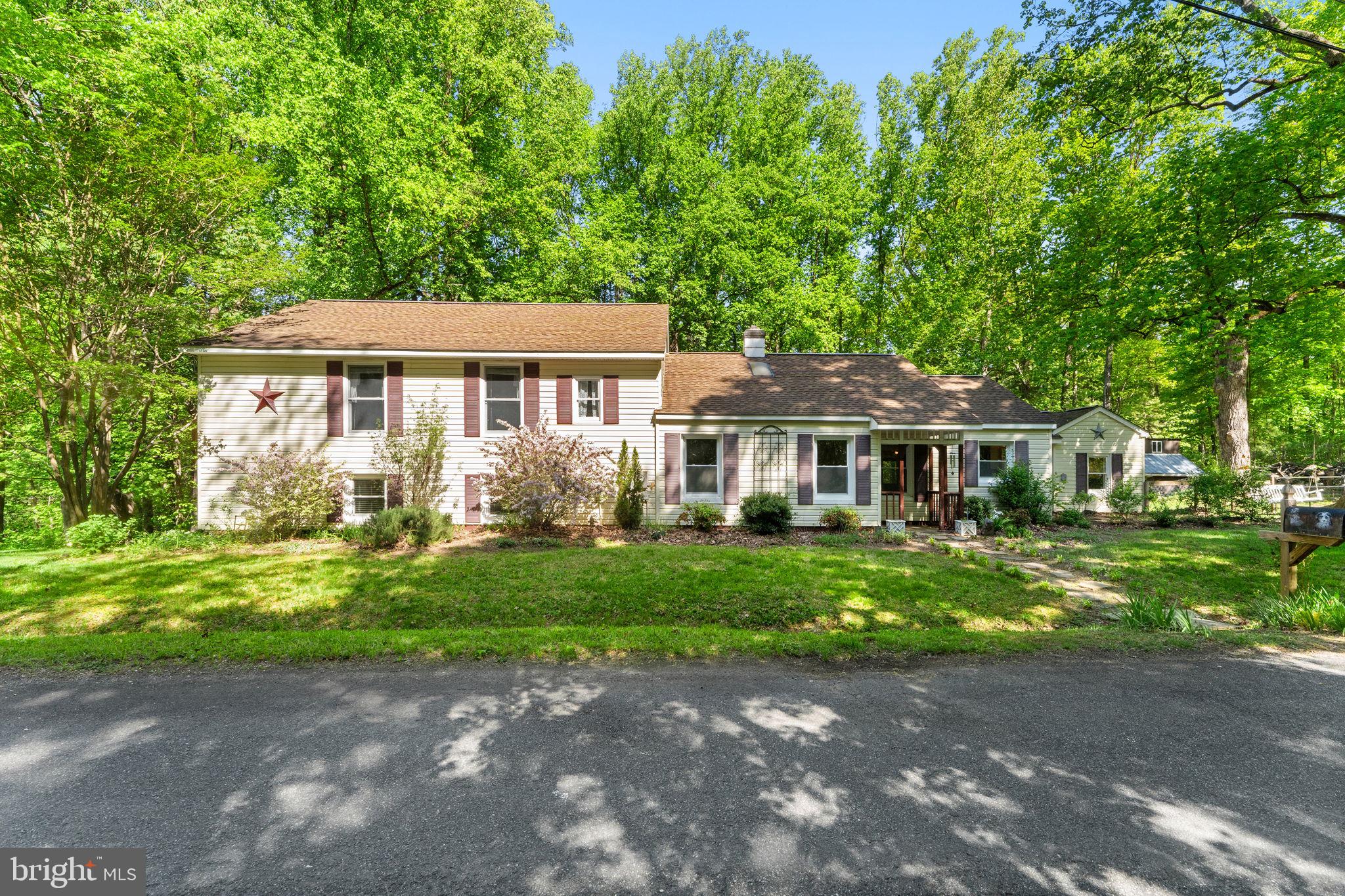 570 COURTHOUSE MOUNTAIN