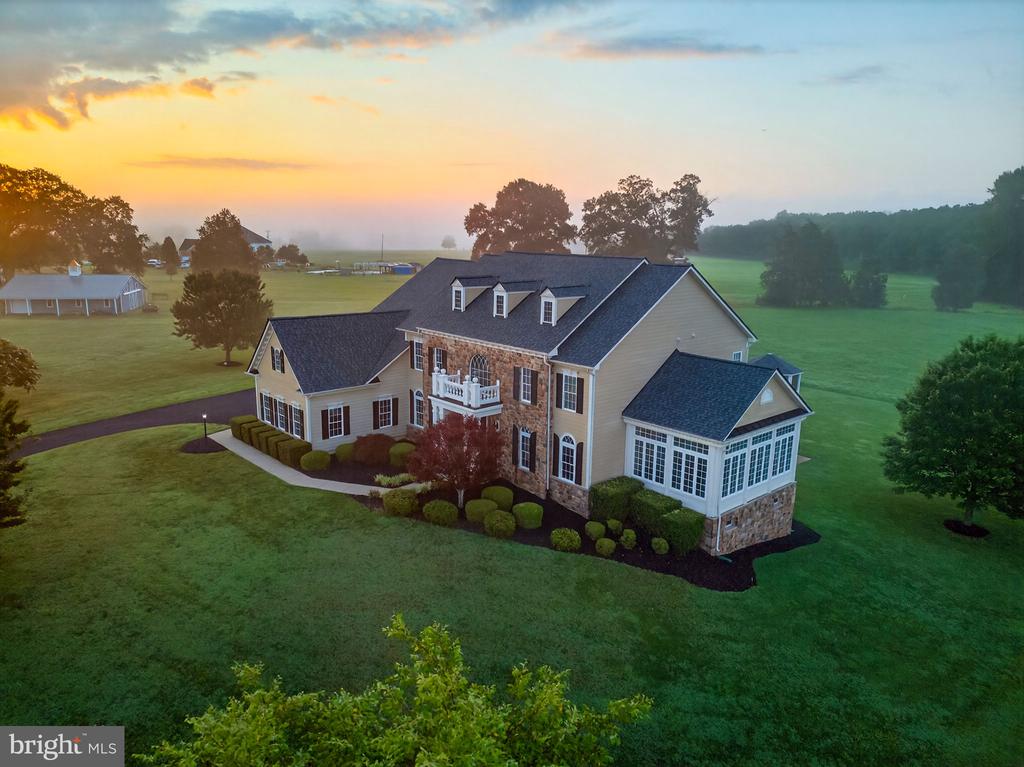 10895 JUSTABOUT FARMS LANE