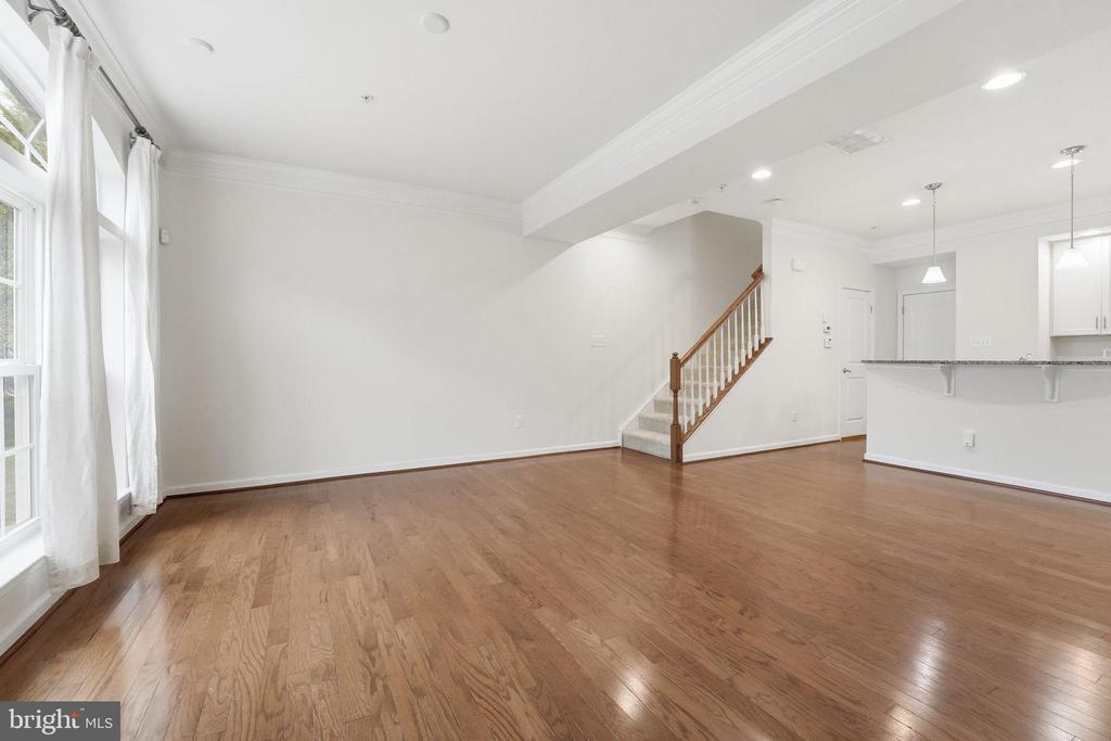 7480 BRUNSON