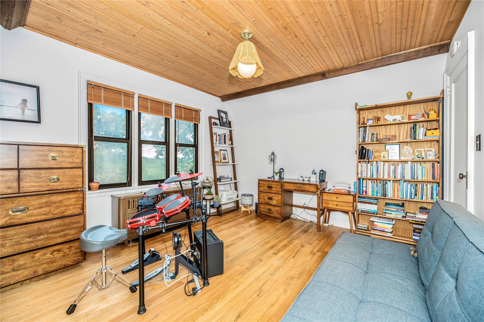 25 Cliffside Drive