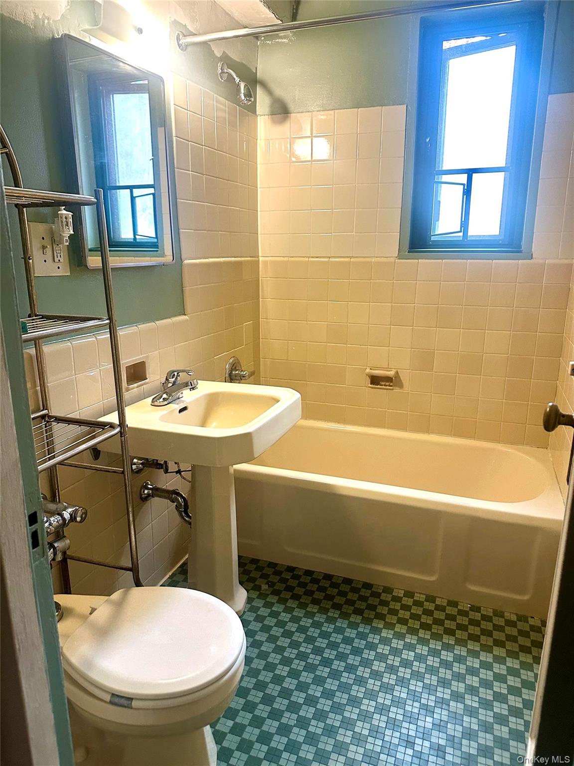 1545 Unionport Road Unit: 6B