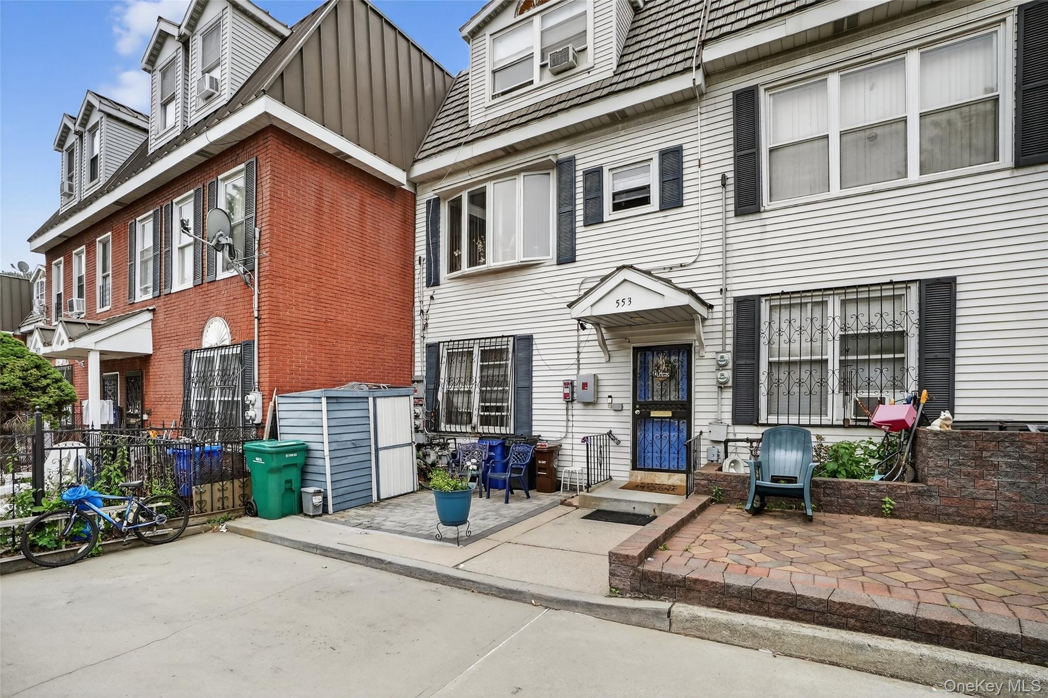 553 Fox Street