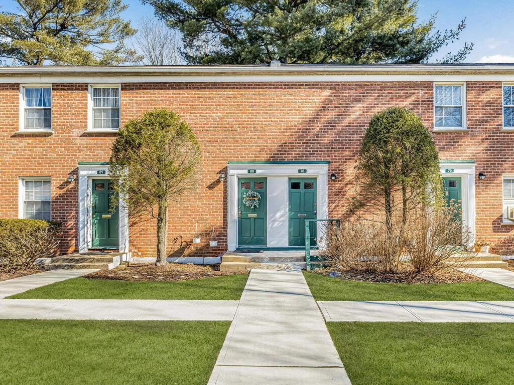 190 Pinewood Road Unit: 80