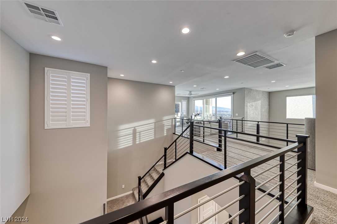 5 Hilltop Crest Street