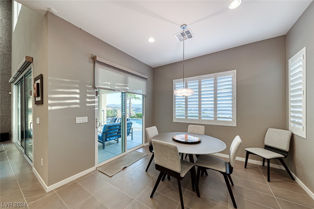 5 Hilltop Crest Street