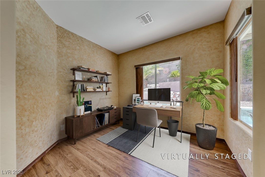 1862 Redwood Valley Street