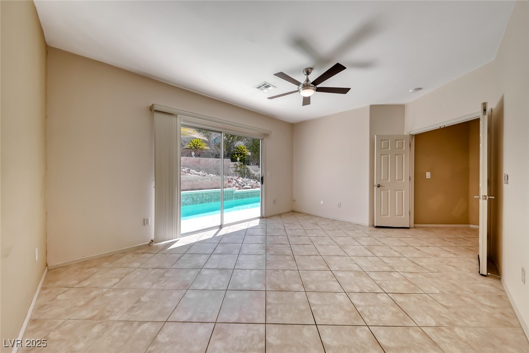 1862 Redwood Valley Street