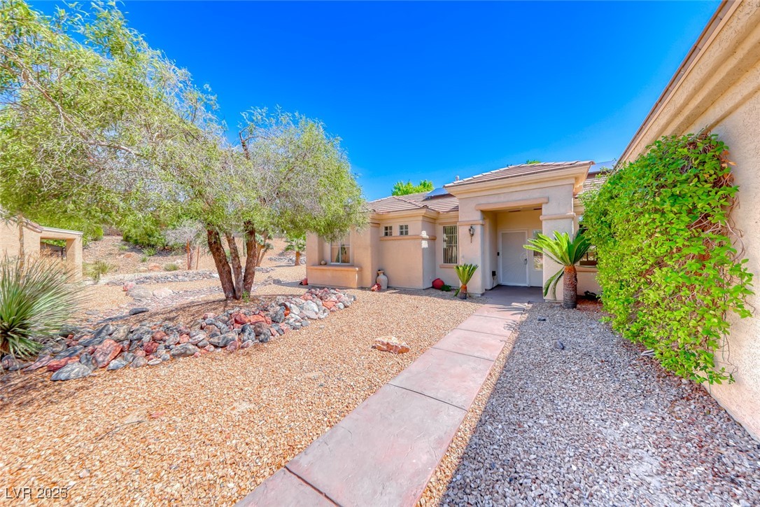 1862 Redwood Valley Street