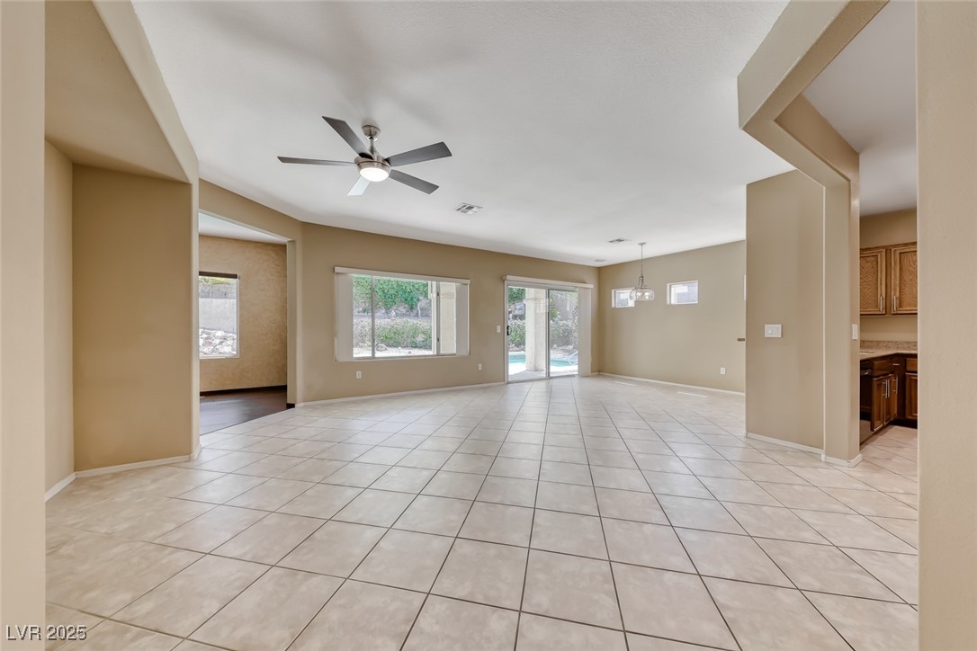 1862 Redwood Valley Street