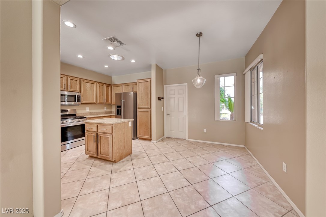 1862 Redwood Valley Street