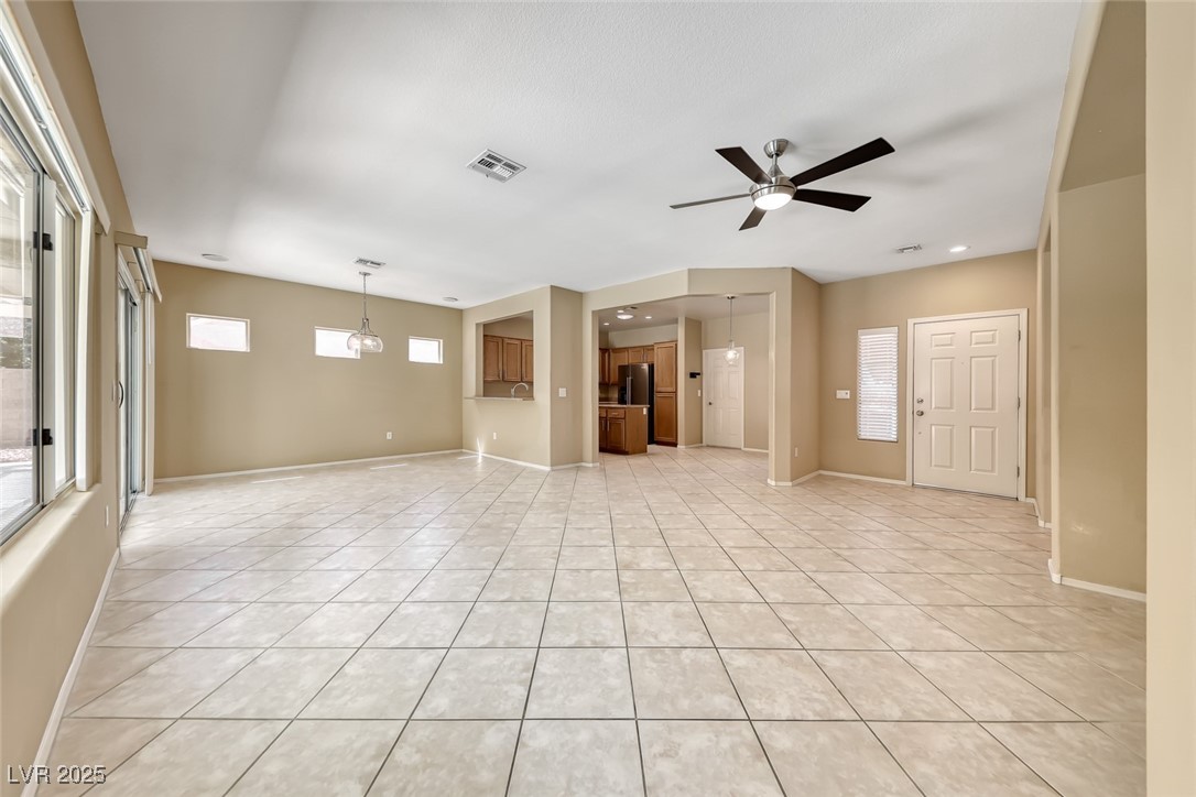 1862 Redwood Valley Street