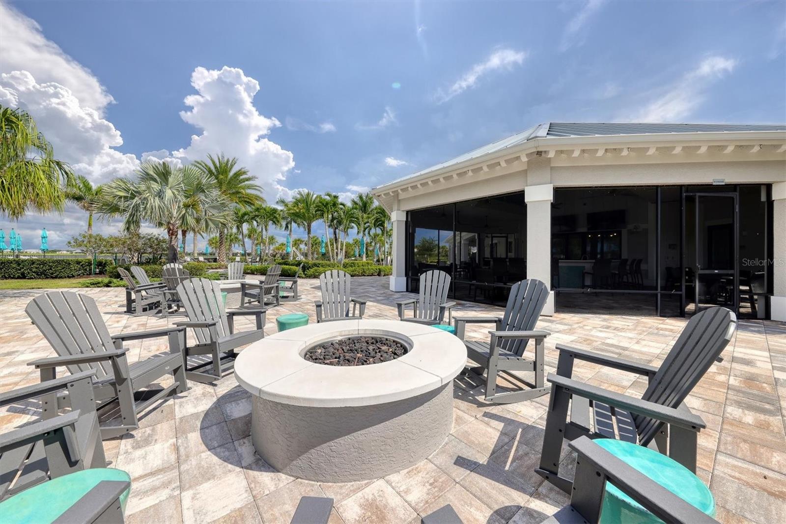8016 GRANDE SHORES DR