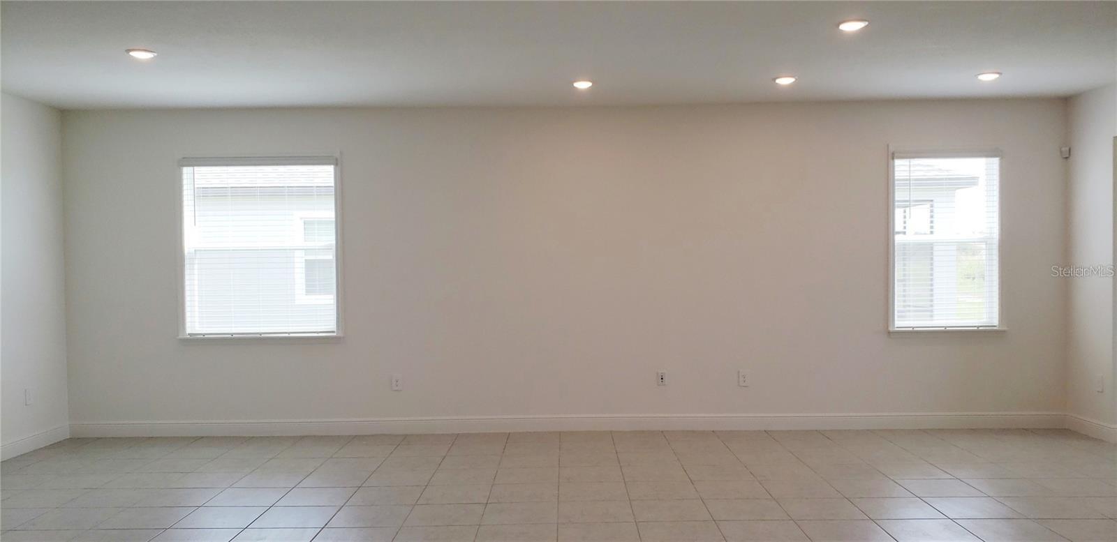 2113 CITRUS BREEZE DR