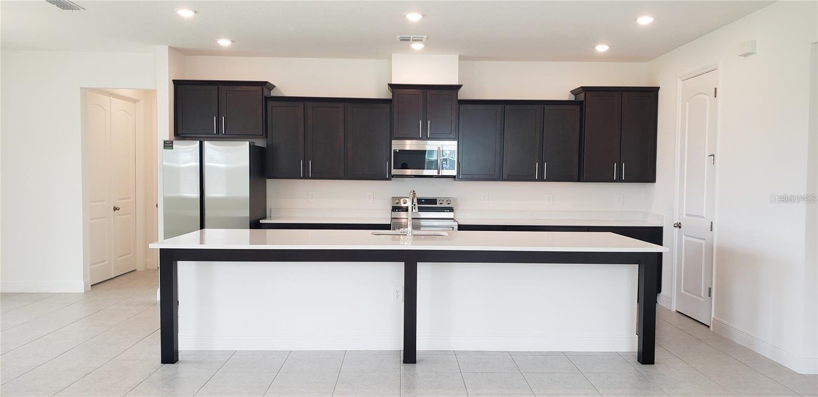 2113 CITRUS BREEZE DR