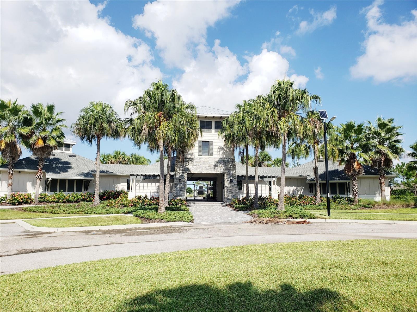 2113 CITRUS BREEZE DR