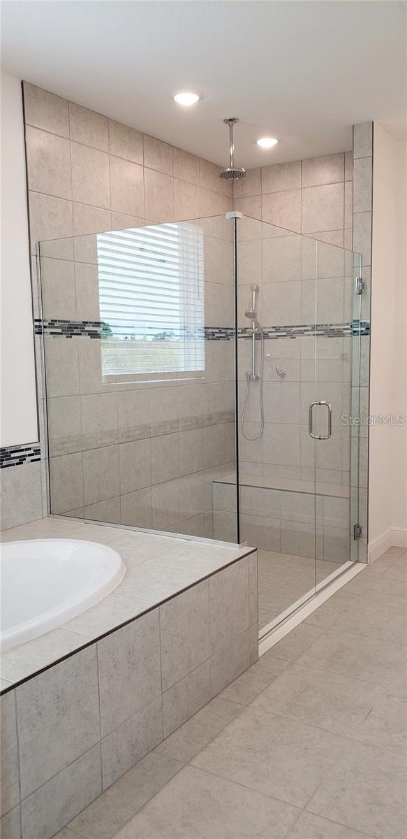 2113 CITRUS BREEZE DR