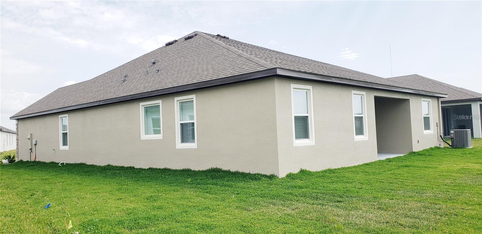 2113 CITRUS BREEZE DR