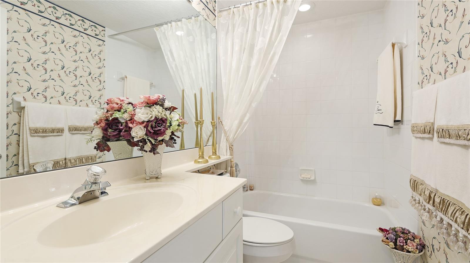 6770 FAIRWAY GARDENS DR