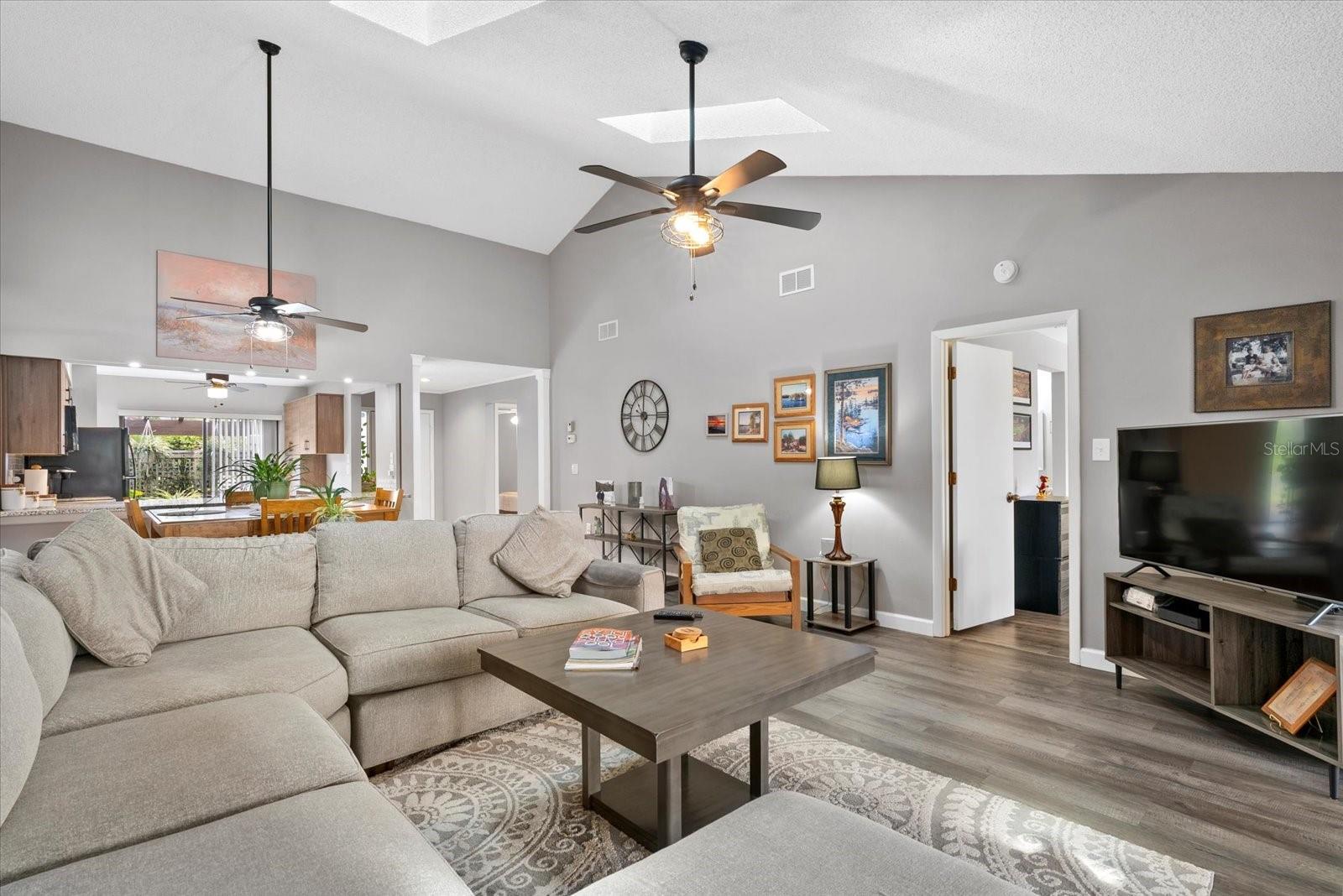 4505 KINGSMERE #2