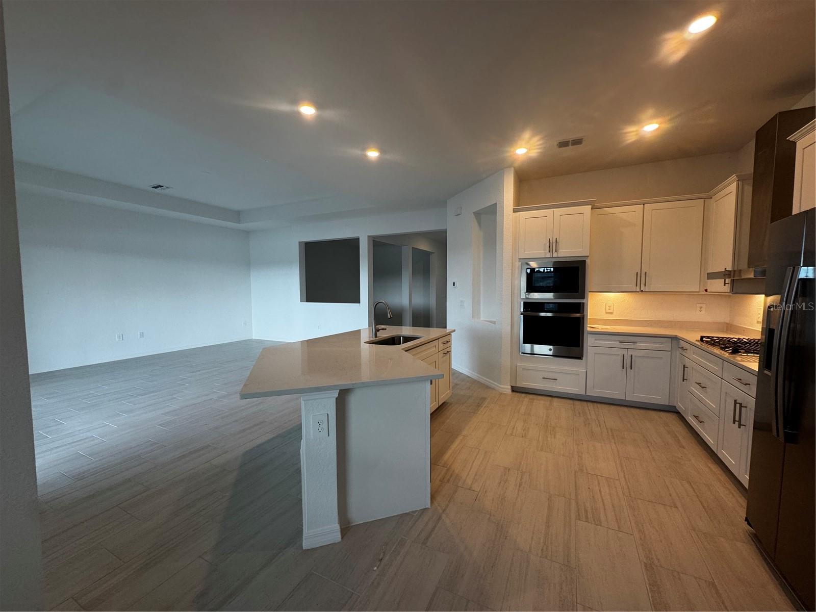 5620 LIGHTNING WHELK LN