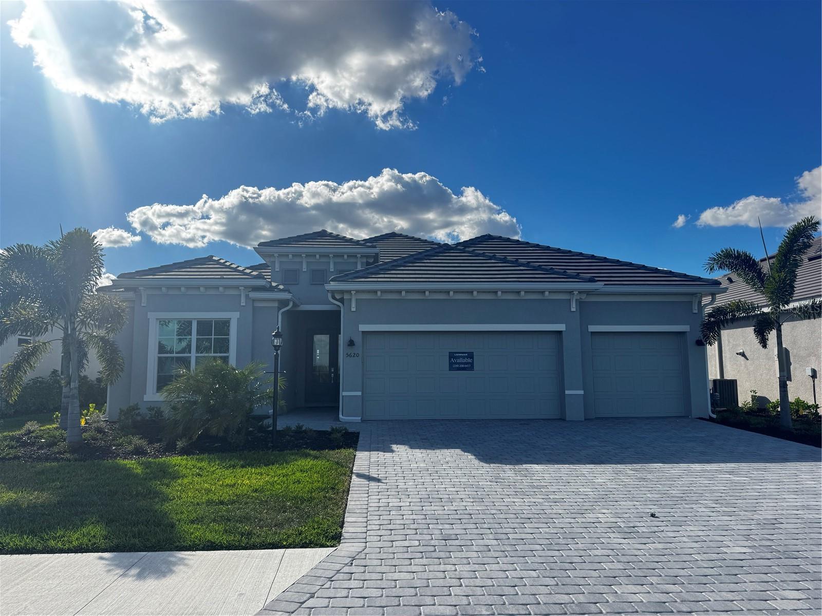 5620 LIGHTNING WHELK LN