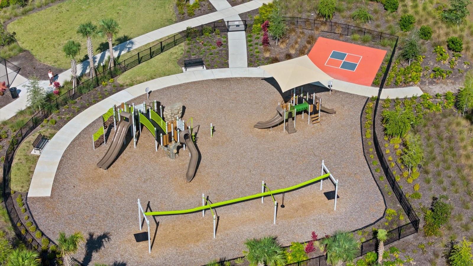 17713 CRESCENT MOON LOOP