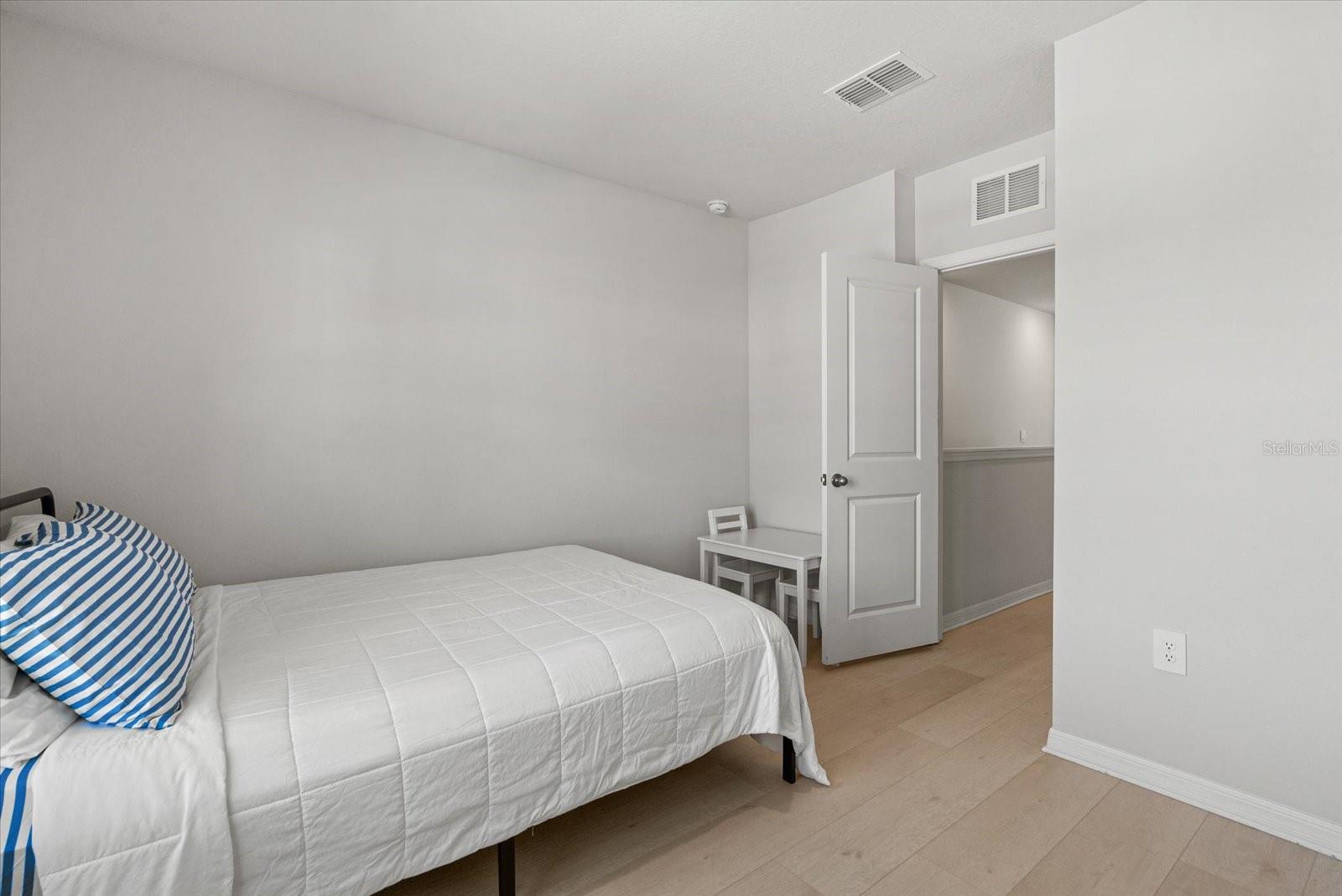 17713 CRESCENT MOON LOOP