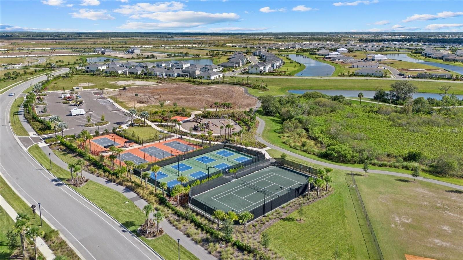 17713 CRESCENT MOON LOOP