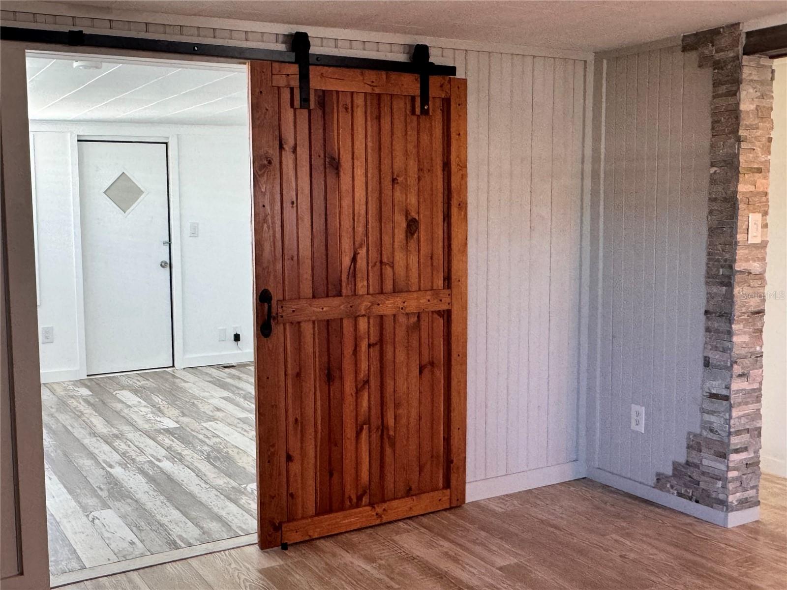 2216 PENNSYLVANIA AVE