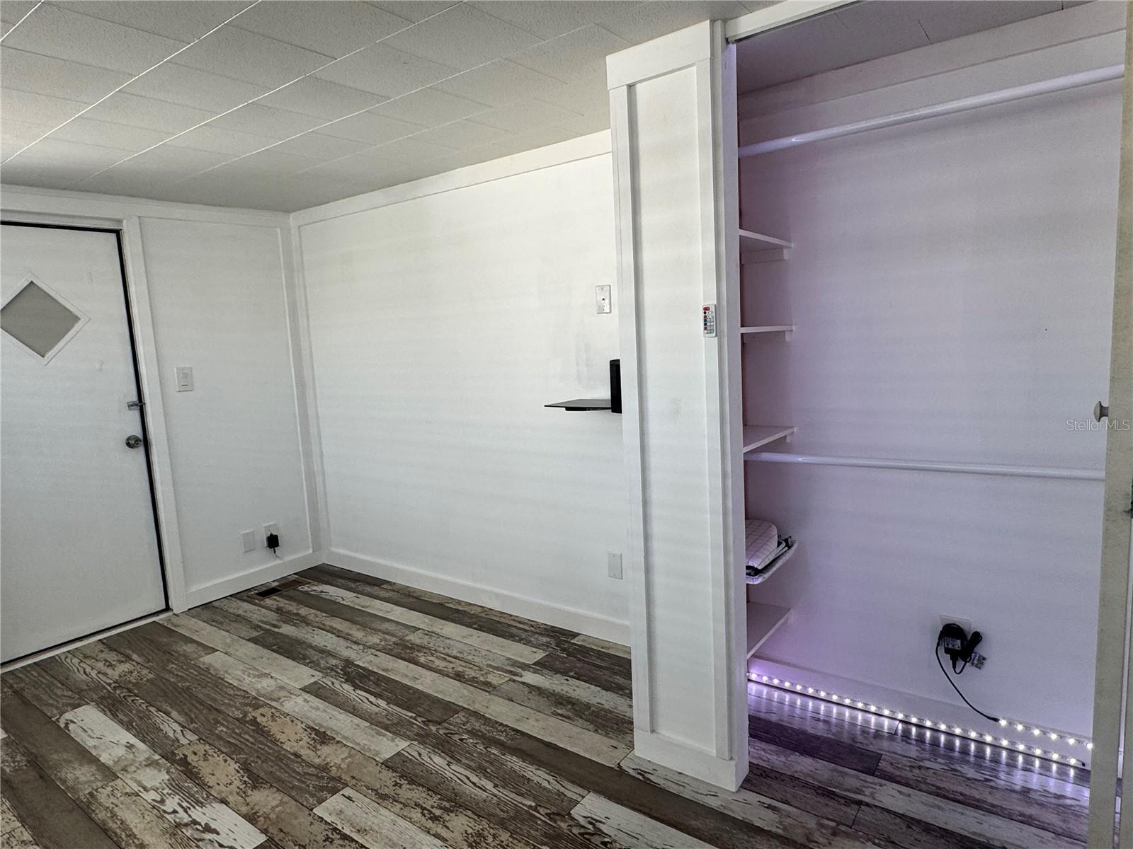 2216 PENNSYLVANIA AVE