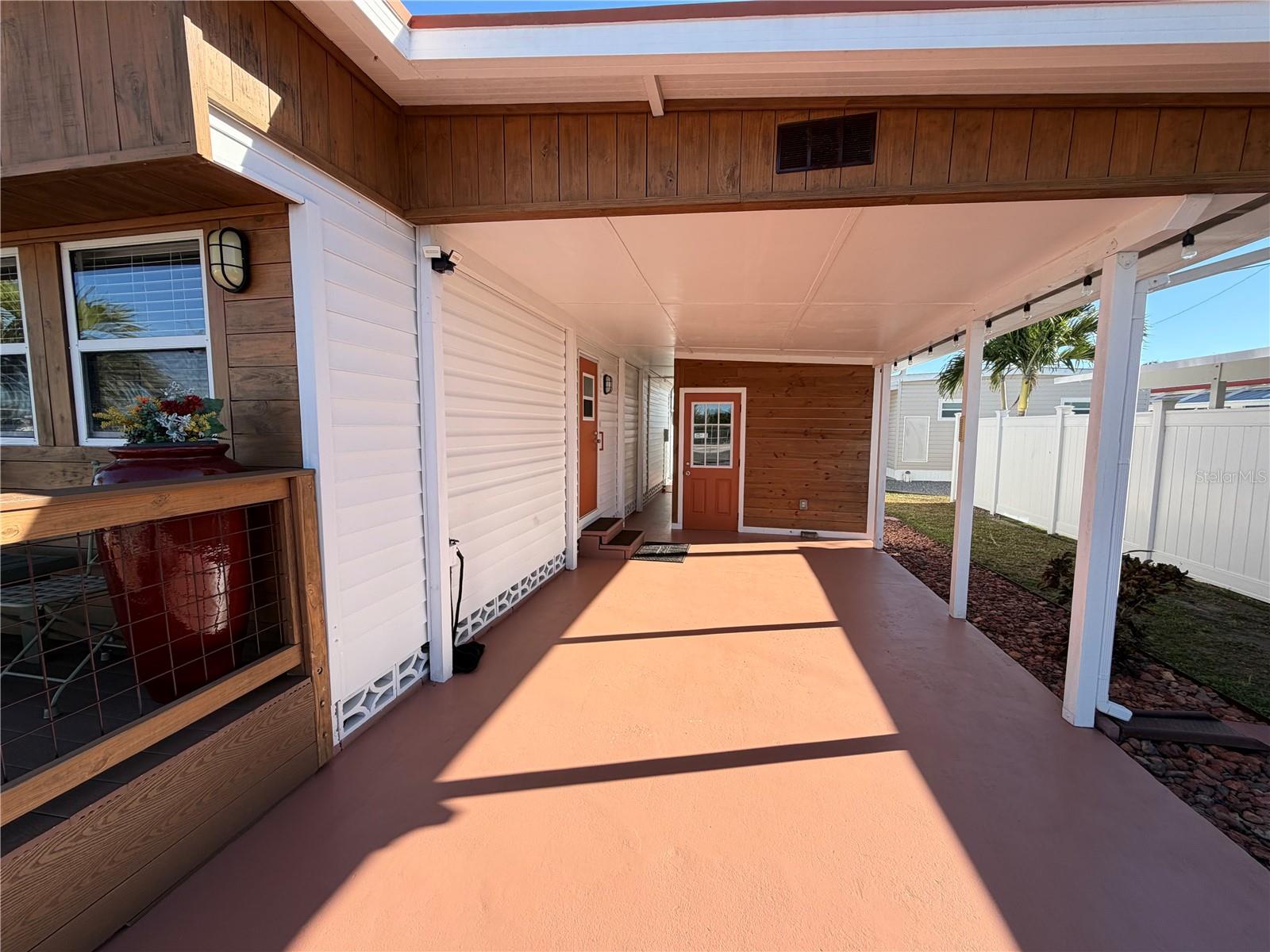 2216 PENNSYLVANIA AVE