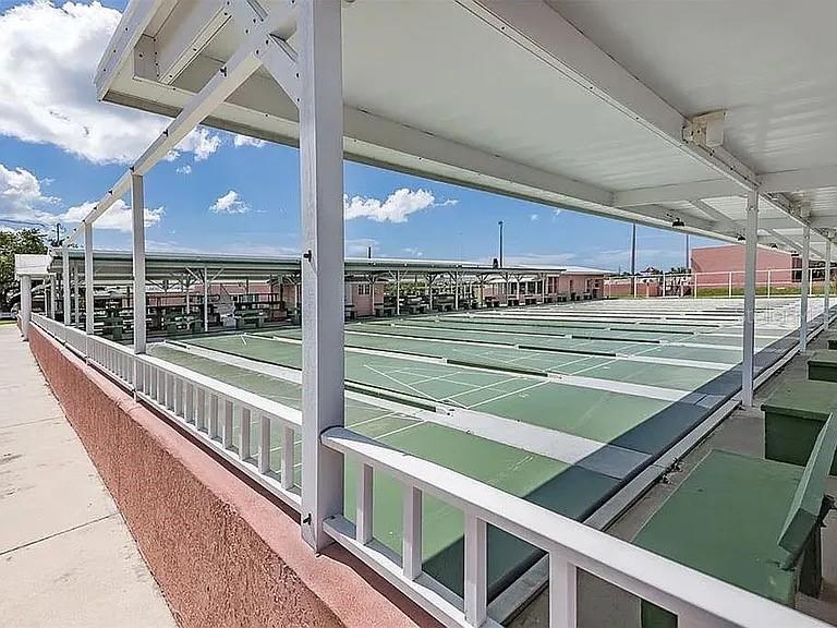 2216 PENNSYLVANIA AVE