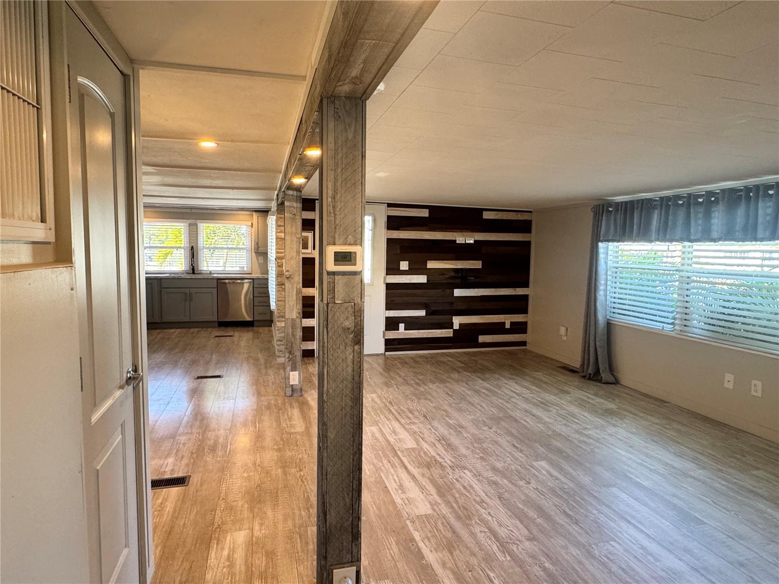 2216 PENNSYLVANIA AVE