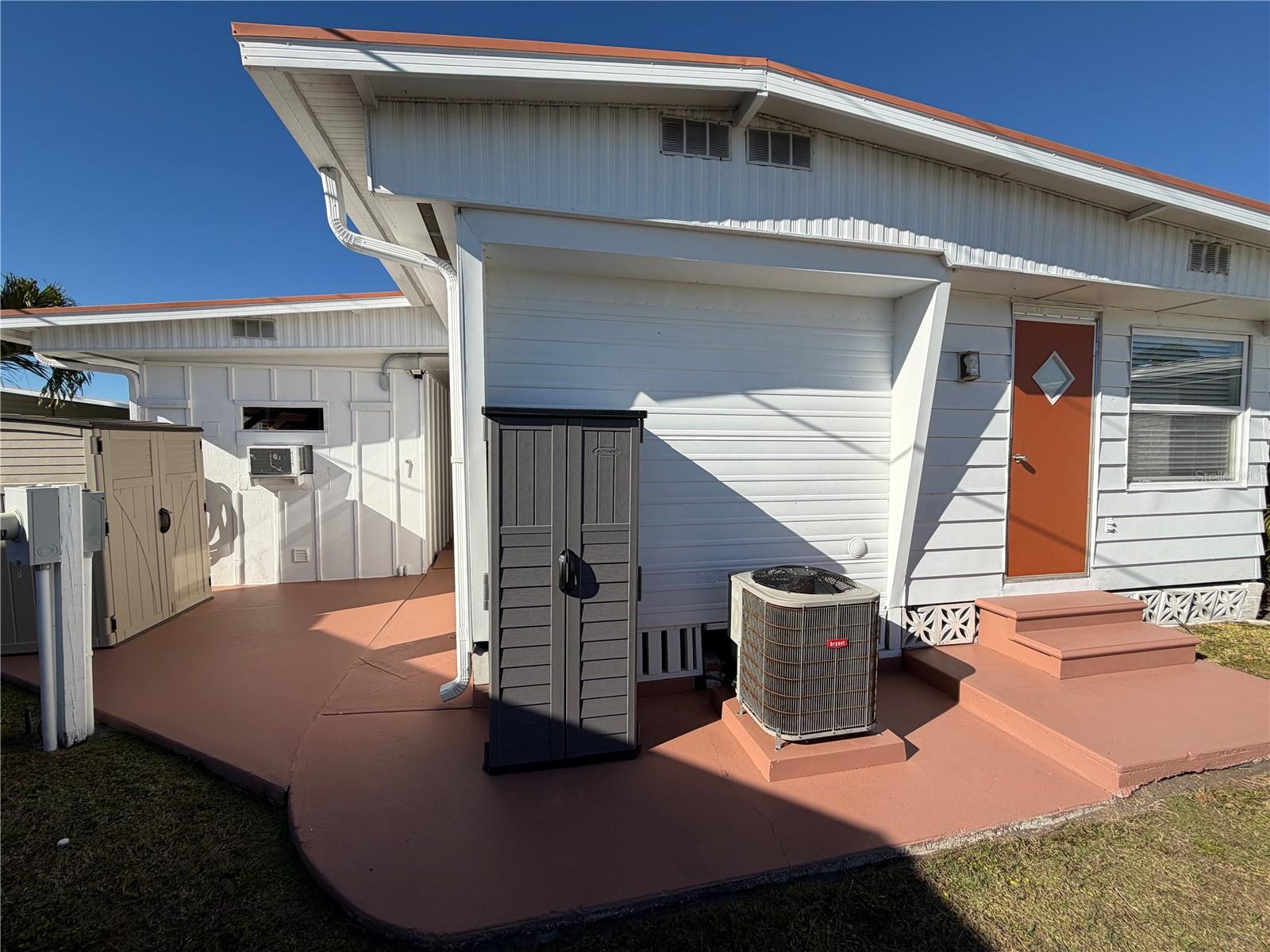 2216 PENNSYLVANIA AVE