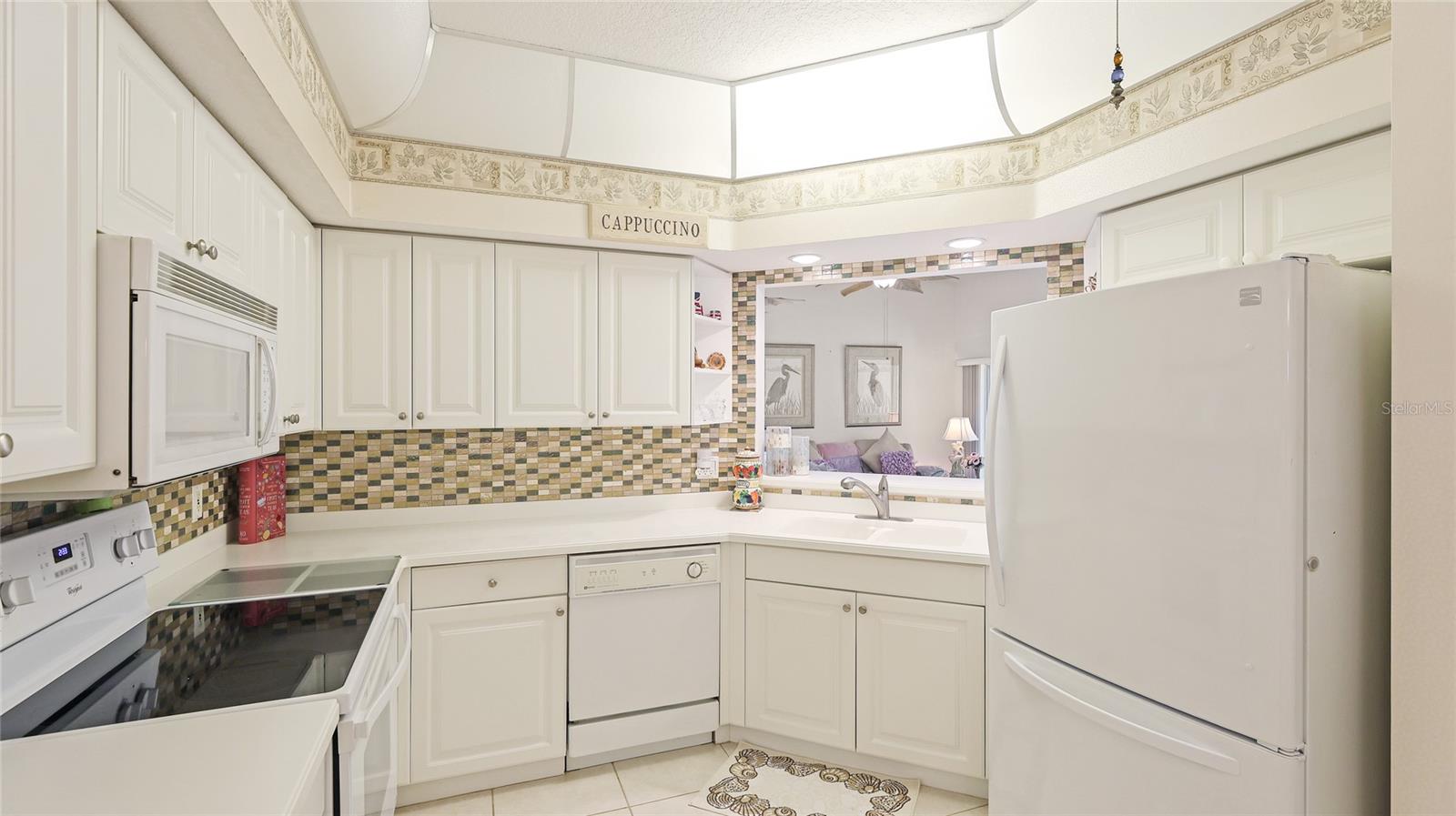 6770 FAIRWAY GARDENS DR