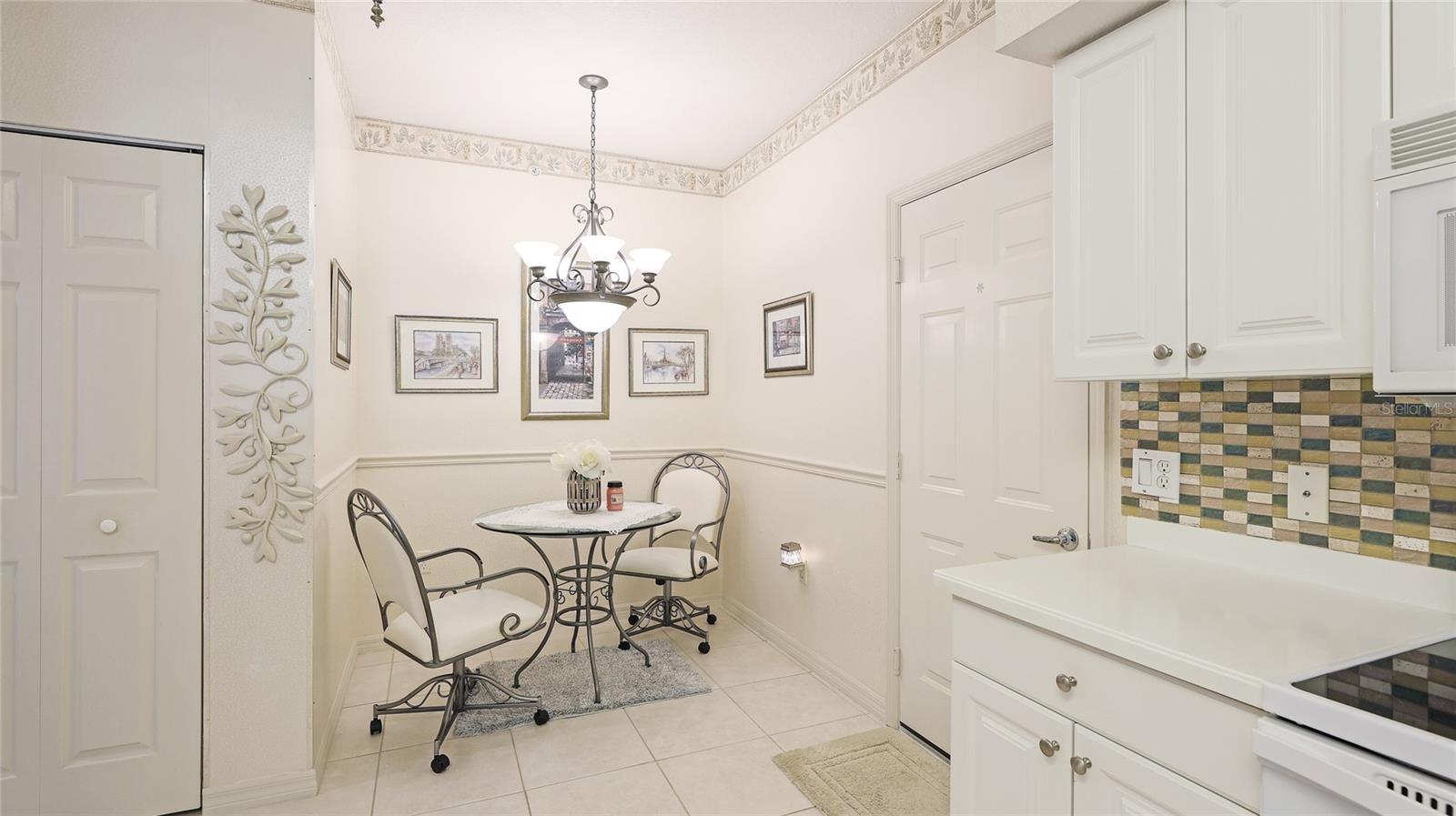 6770 FAIRWAY GARDENS DR