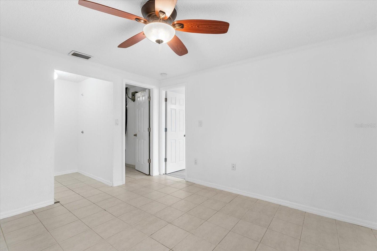 200 SAN LORENZO AVE
