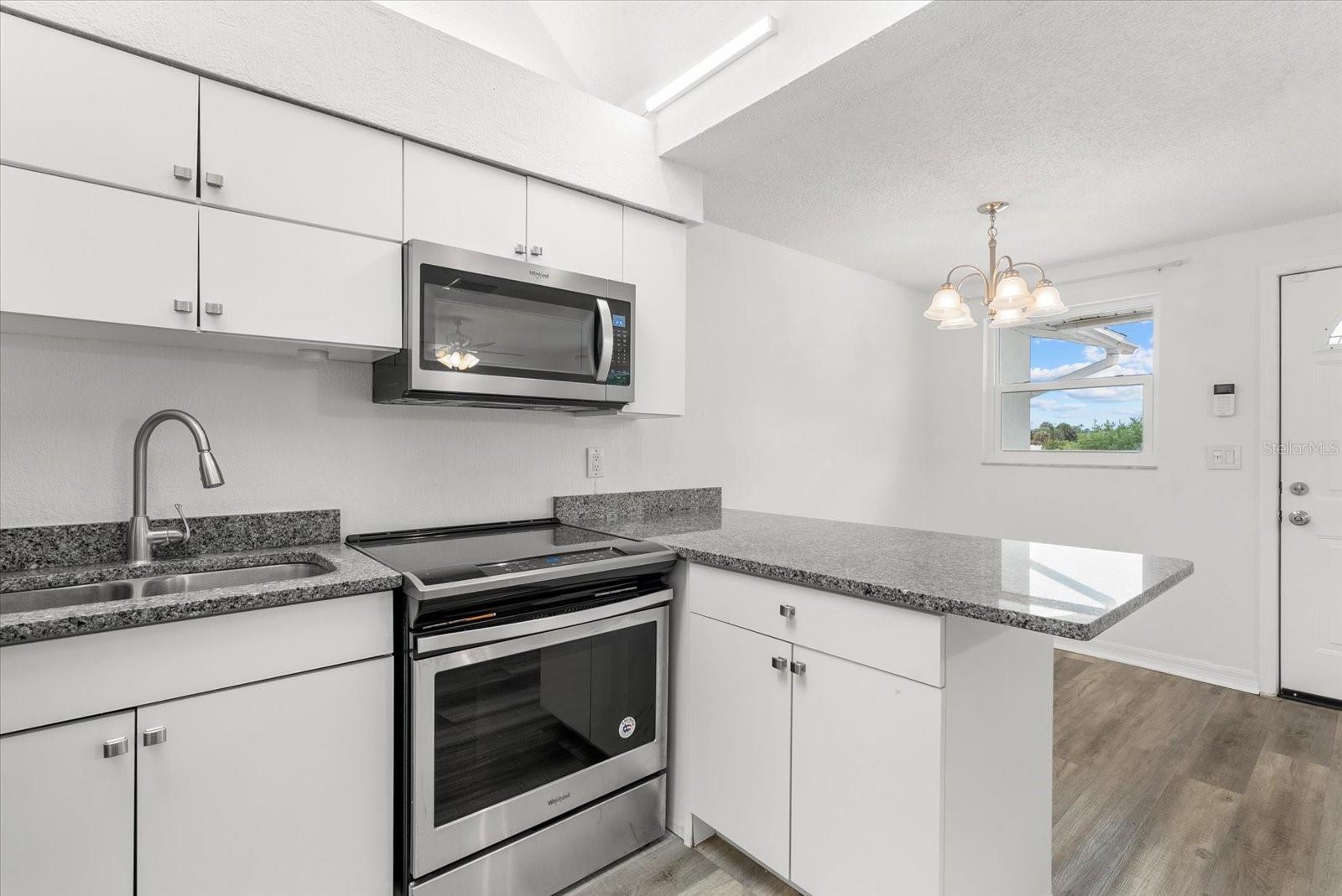 200 SAN LORENZO AVE