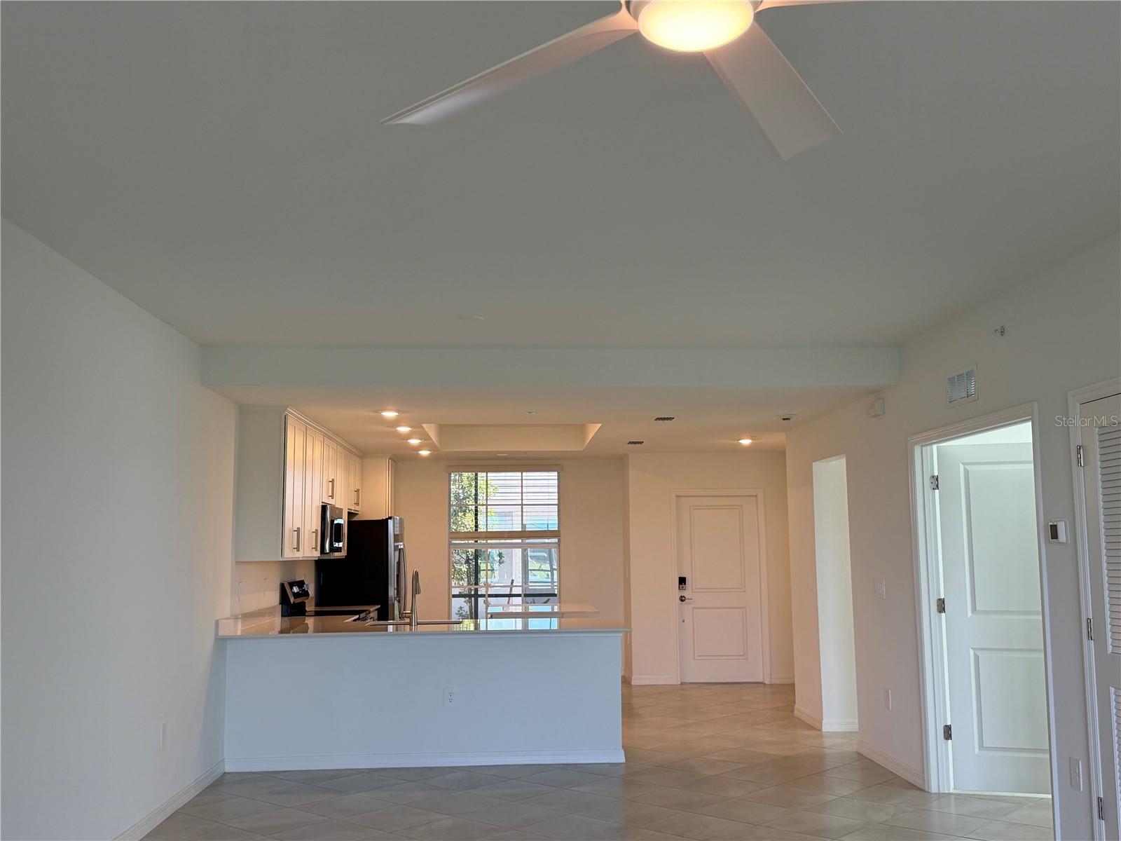 19015 SCALLOP LOOP #101