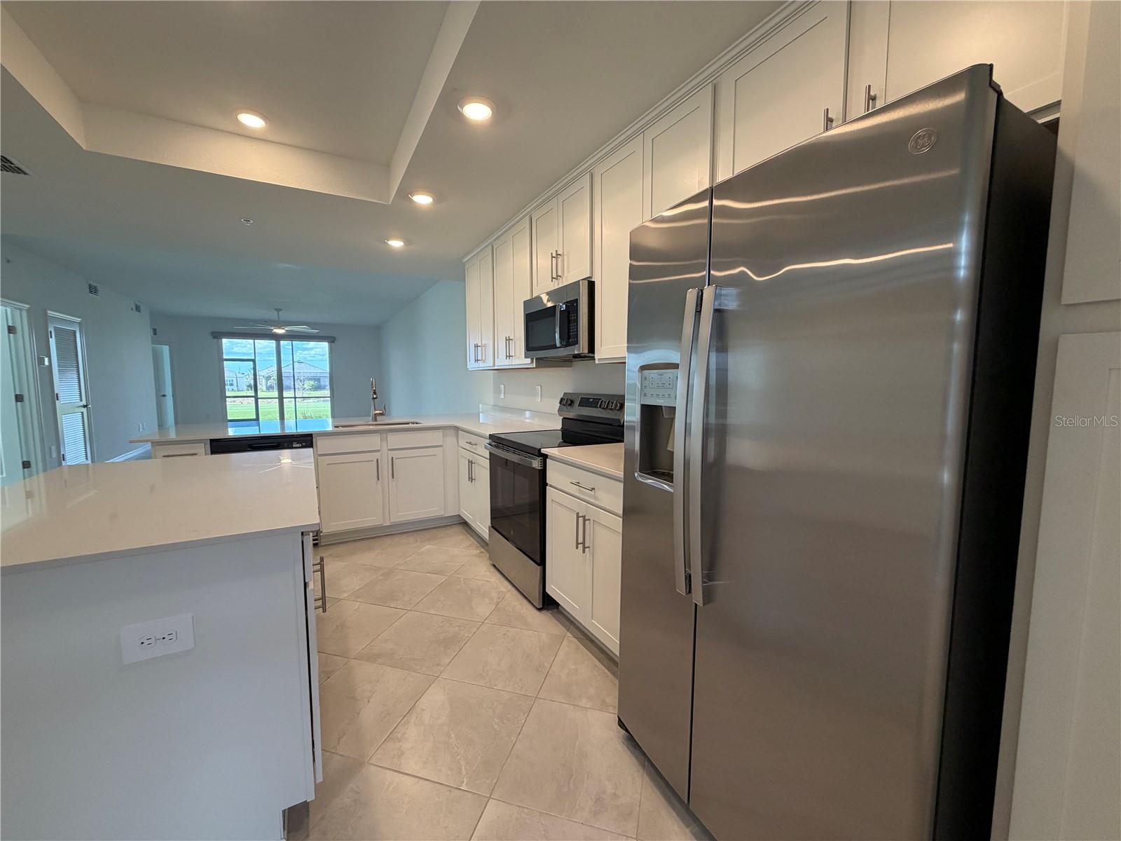 19015 SCALLOP LOOP #101